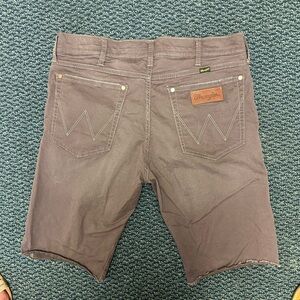 Wrangler Brown Colored Knee Length Shorts 34